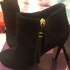 Black Flaunnt boot hills